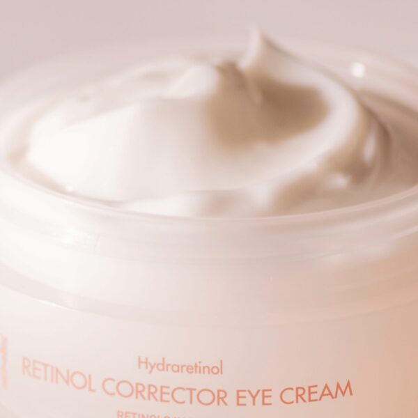 Crema contorno occhi per la notte a base di Retinolo in liposomi con complesso di Acidi Ialuronici e Eyeseryl®
