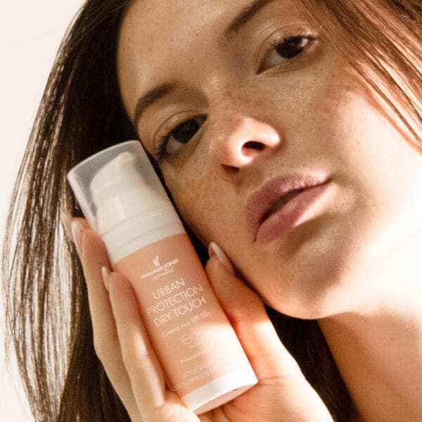 Crema solare Urban Protection Dry Touch Protezione SPF 50