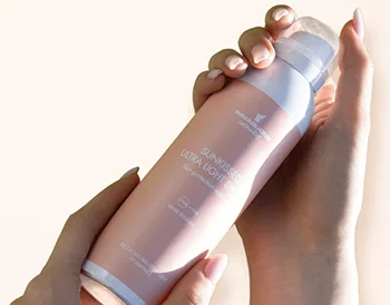Novità sunkissed ultra light crema solare viso crema solare corpo Pavaglione Cosmetics